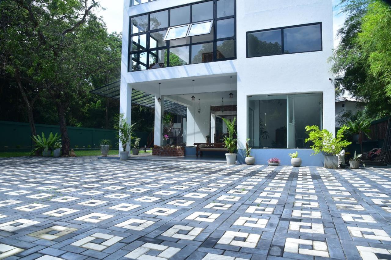 Eden Grand Hotel Dambulla Ngoại thất bức ảnh