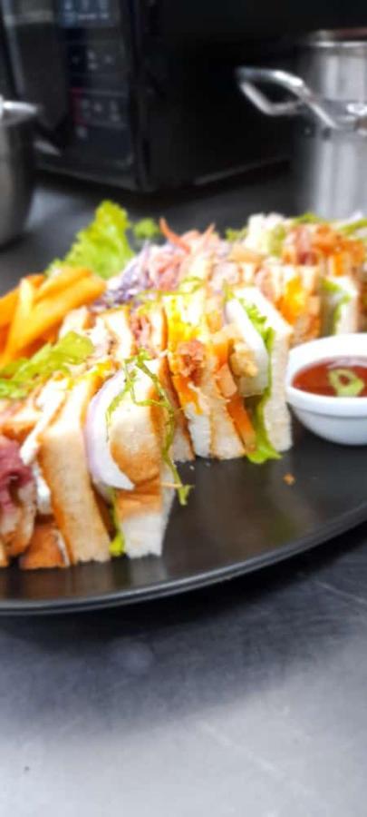 Eden Grand Hotel Dambulla Ngoại thất bức ảnh