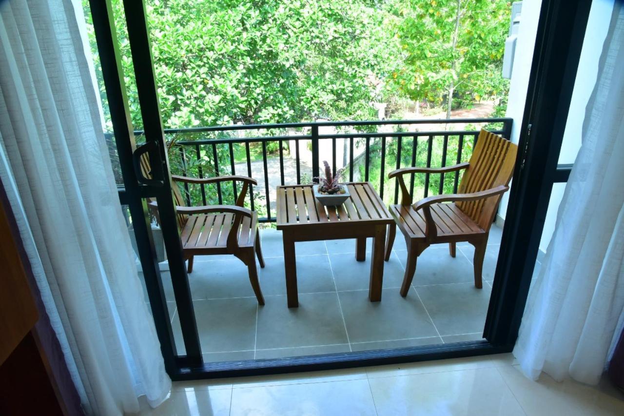Eden Grand Hotel Dambulla Ngoại thất bức ảnh